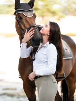 PS Of Sweden Elite Jump Saddle Pad Misty Brown 7 PS Of Sweden Elite Jump Saddle Pad Misty Brown -Saddle Shop DSC3649.jpgbewerkte defdd403 07ef 46bb aac6 ab1362da7a30