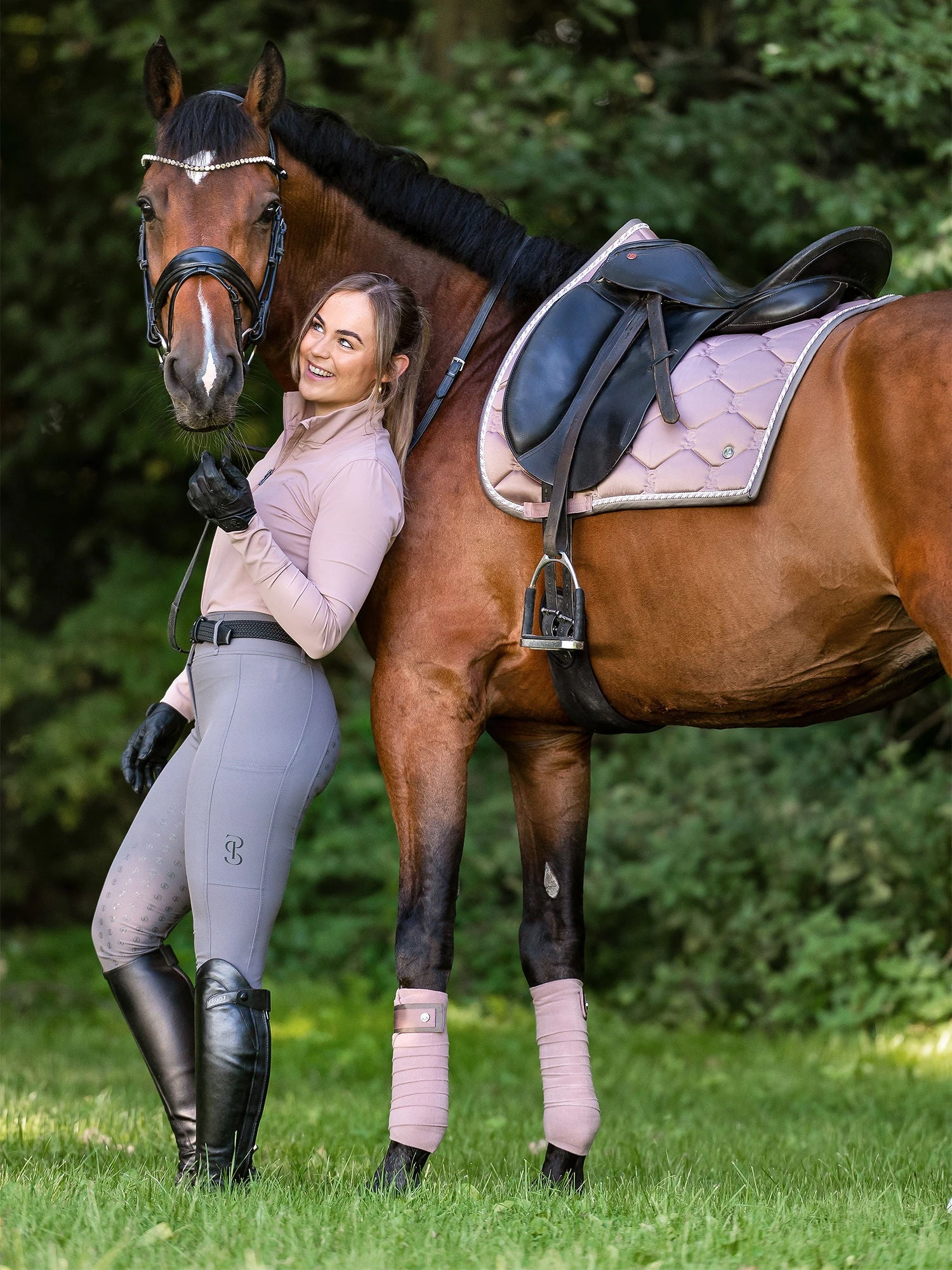 PS Of Sweden Signature Dressage Saddle Pad Dusty Mauve 2 PS Of Sweden Signature Dressage Saddle Pad Dusty Mauve - Image 2