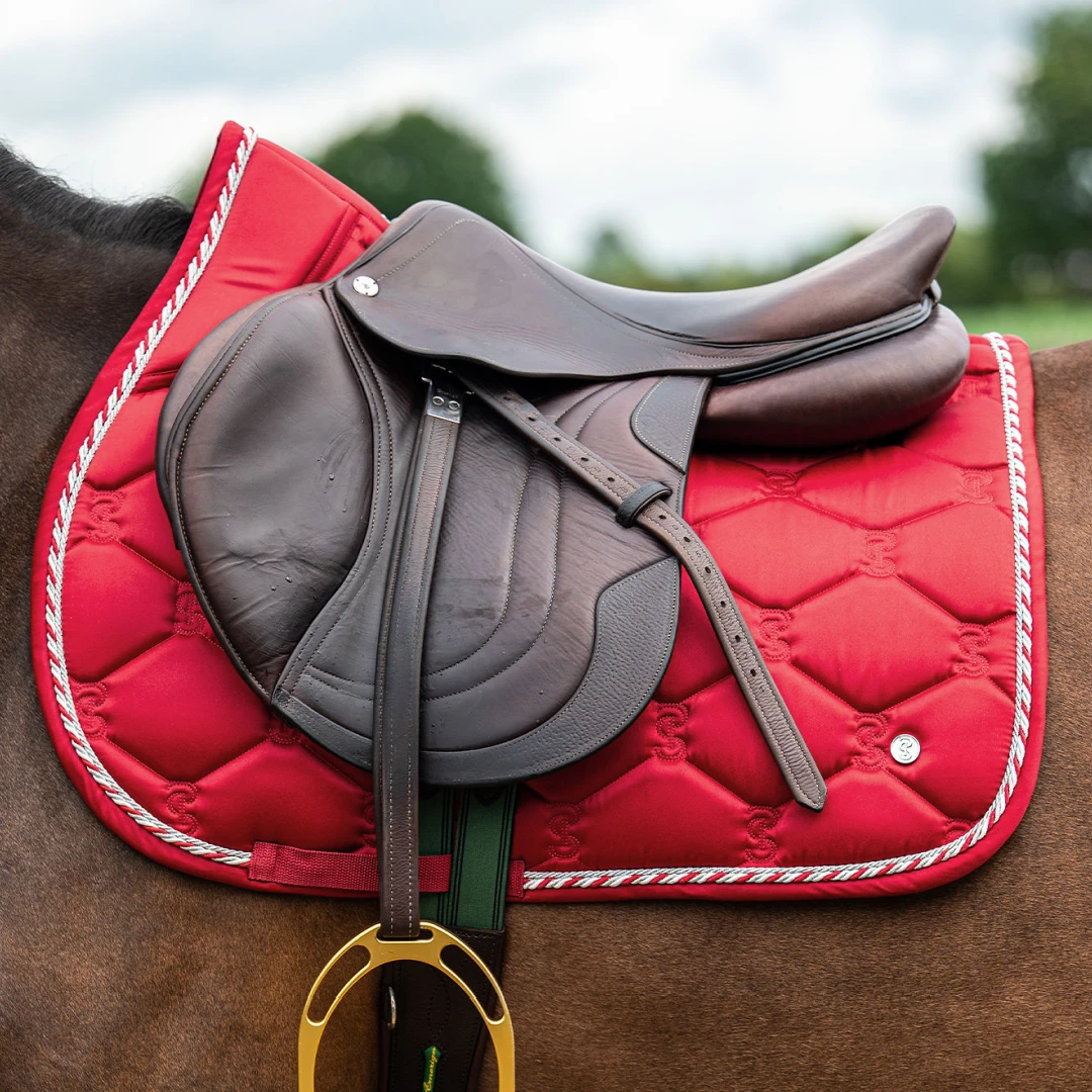 PS Of Sweden Signature Jump Saddle Pad Chilli Red 1 PS Of Sweden Signature Jump Saddle Pad Chilli Red
