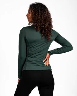 Fager Emma Long Sleeve Base Layer Green -Saddle Shop emma green longDSC 5455 Redigera 1920x2400 1