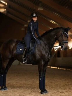 Equestrian Stockholm Dressage Saddle Pad Modern Tech Navy -Saddle Shop modern tech navy dressage saddle pad dressyrschabrak dressurschabracke dressuur zadeldekje on2