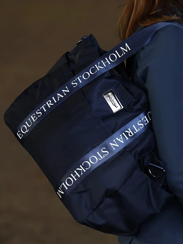 Equestrian Stockholm Performance Grooming Bag Navy 3 Equestrian Stockholm Performance Grooming Bag Navy - Image 3