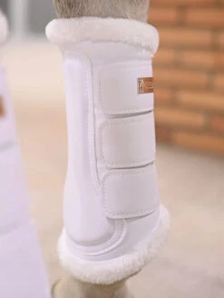 Equestrian Stockholm Fleece Brushing Boots White Moonless Night -Saddle Shop moonless night white brushing boots benskydd gamaschen beenbeschermers on3